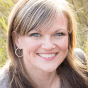 Shauna Skinner Headshot