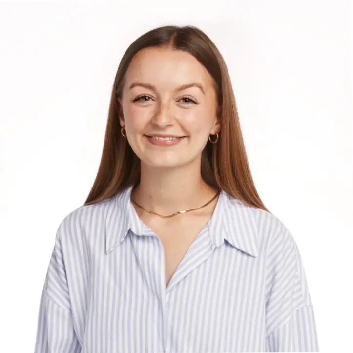 Isabel Murphy, Amazon